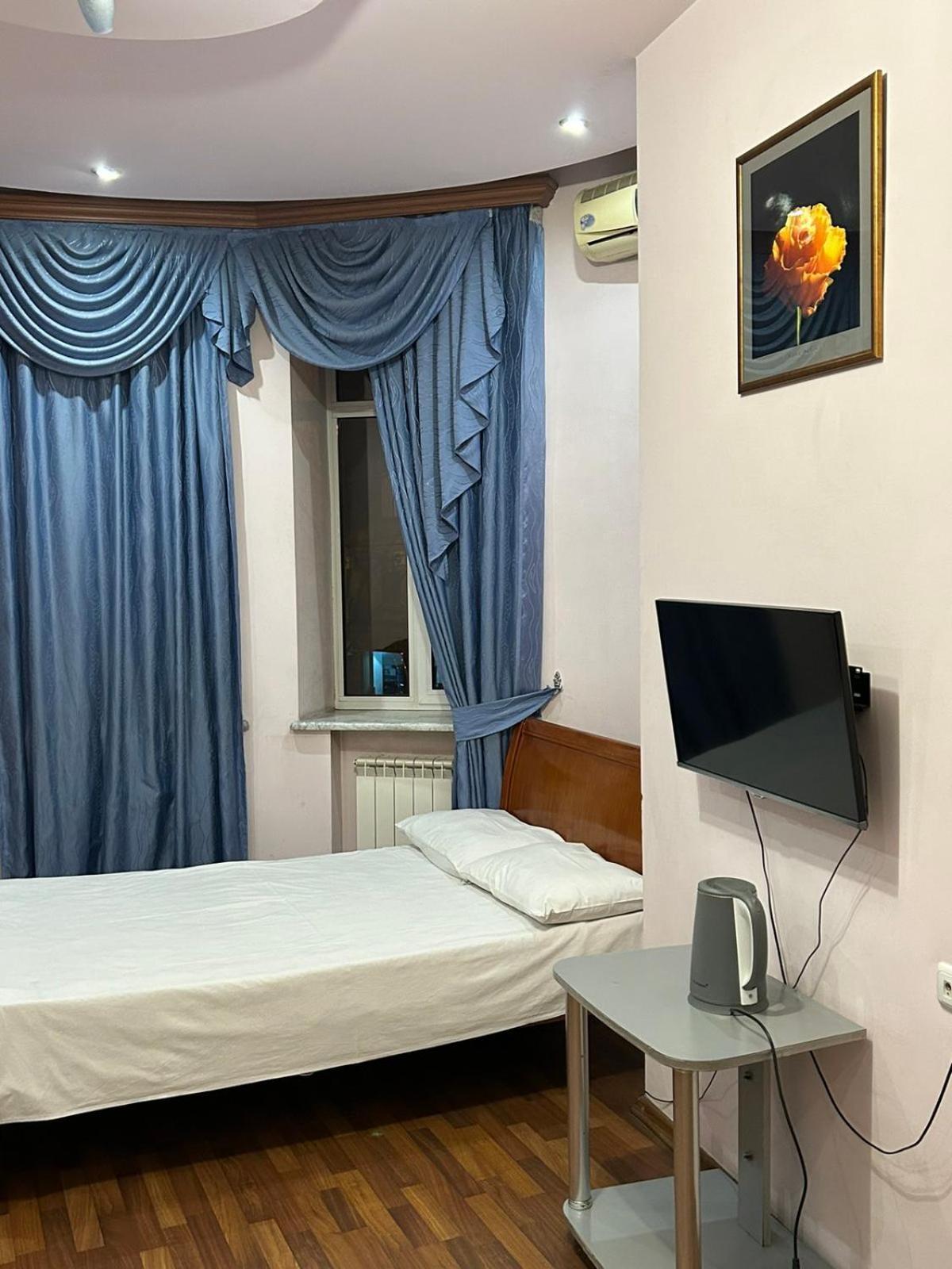 Manand Hotel 耶烈万 外观 照片
